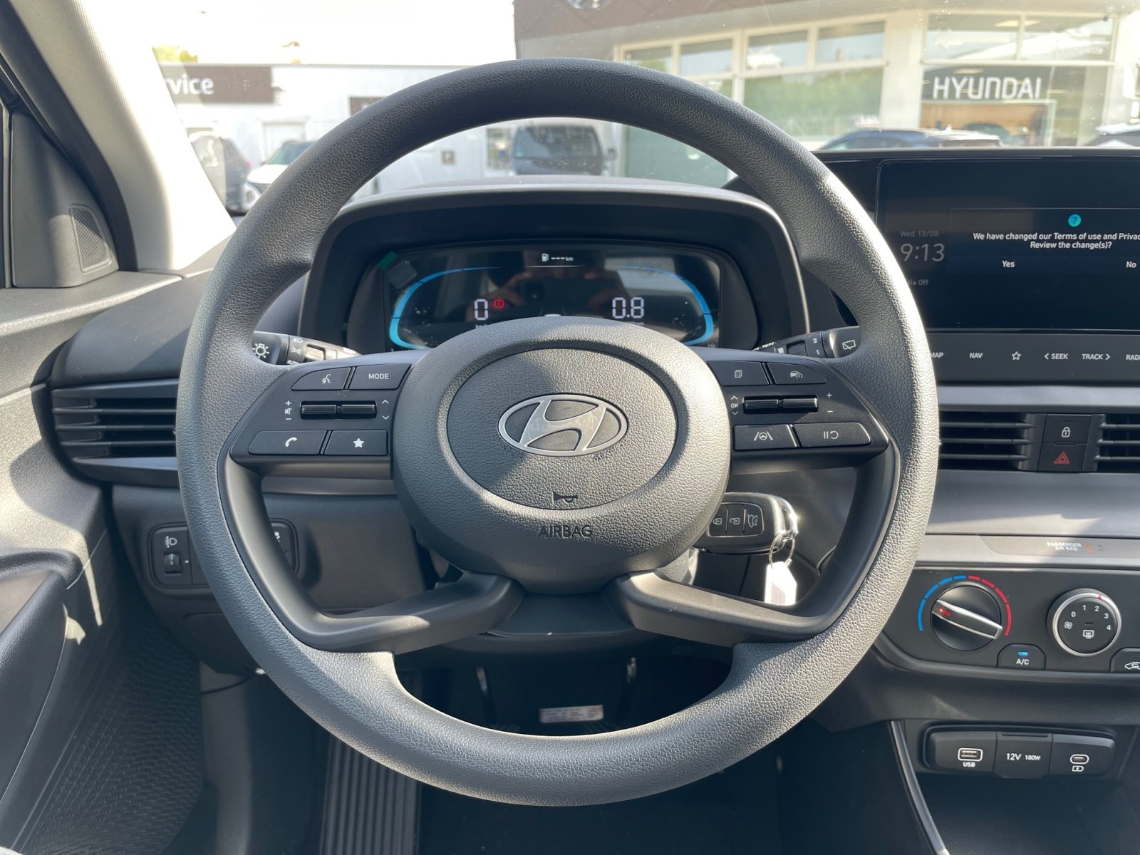 Foto 1 - i20 1.0T-GDi SELECT /FLA/SpurH/Navi/PDC/KAM, Phantom Black / MET