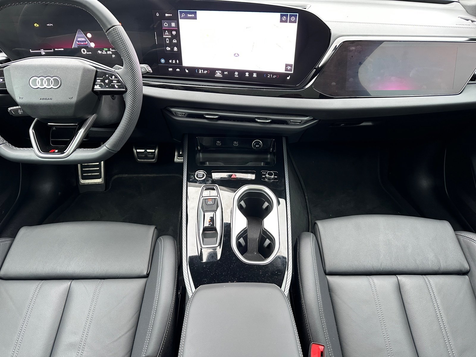 Foto 1 - A6 Avant 40 TDI S line S-tronic 360° Pano Matrix-LED, Mythosschwarz