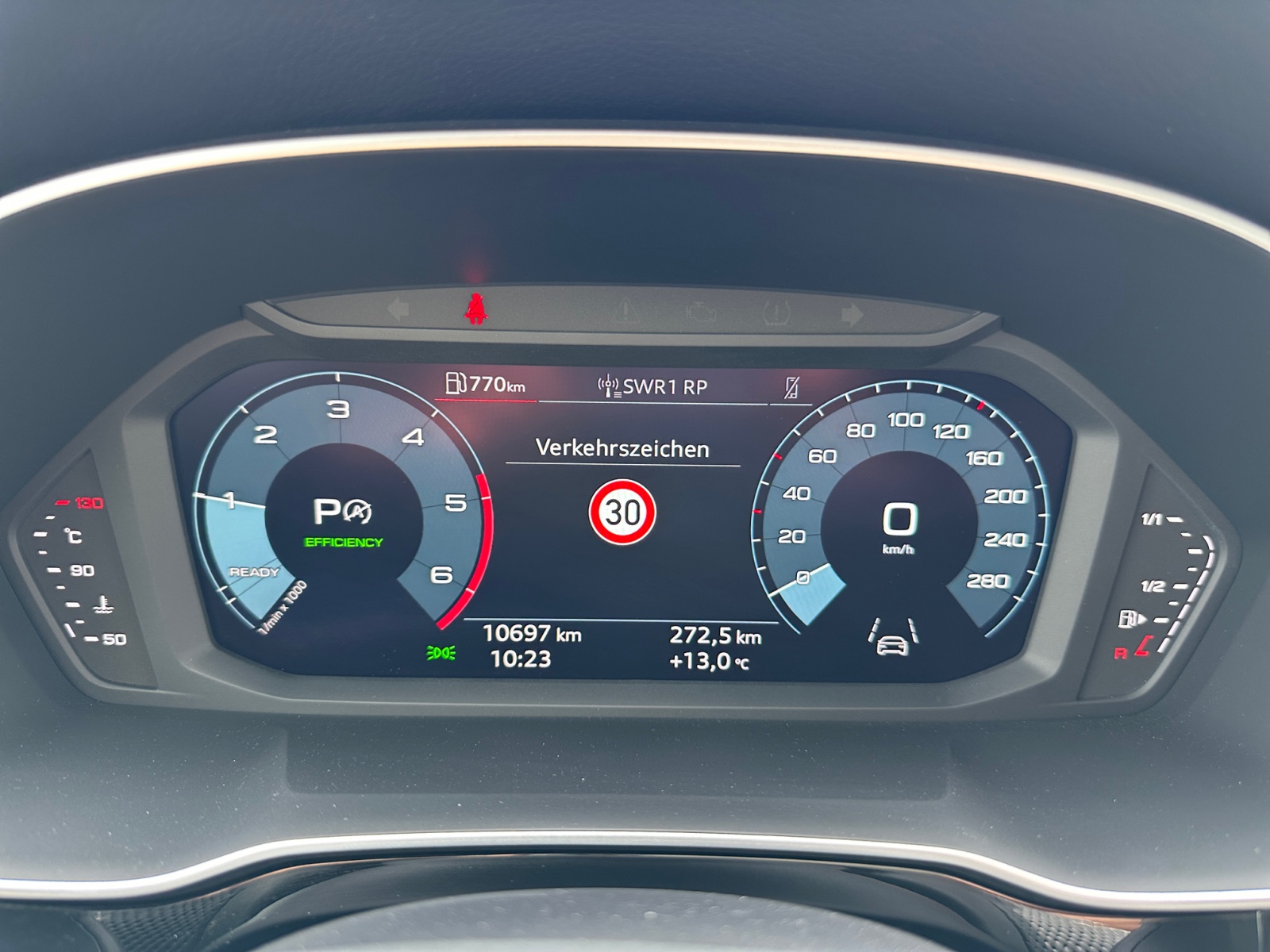 Foto 1 - Q3 35 TDI S tronic S line LED Pano, Mythosschwarz