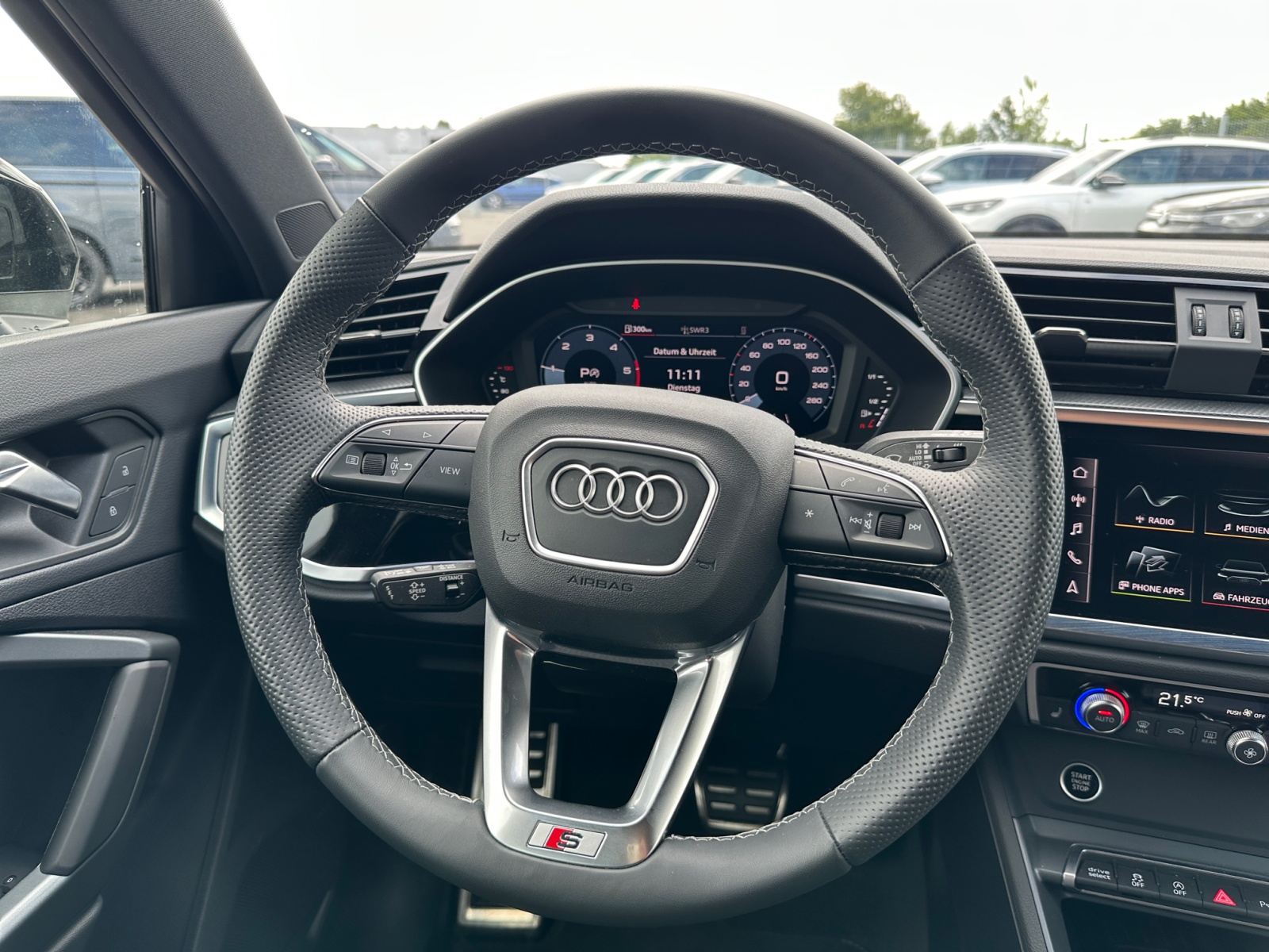 Foto 1 - Q3 35 TDI S tronic S line LED Pano, Mythosschwarz