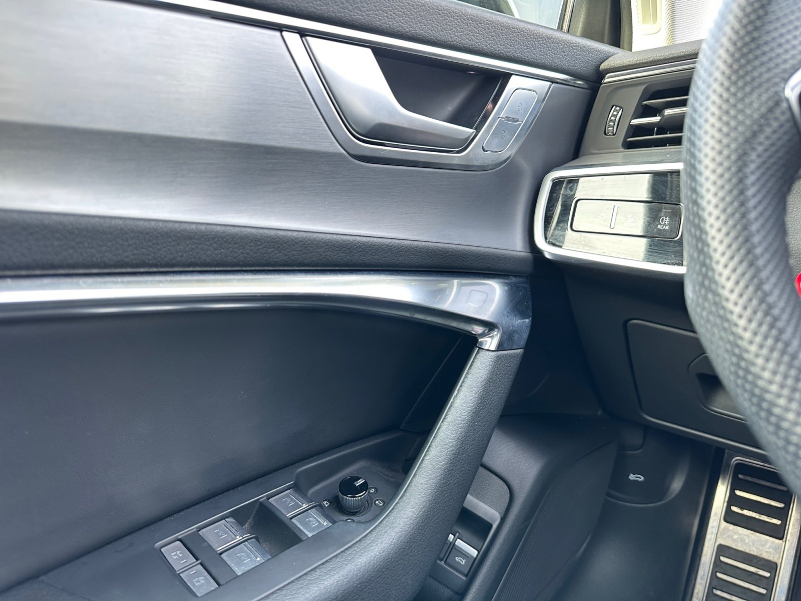 Foto 1 - Audi A6 Avant 55 TFSI e quattro Sport S tronic Rückfahrk ACC Navi, Brillantschwarz