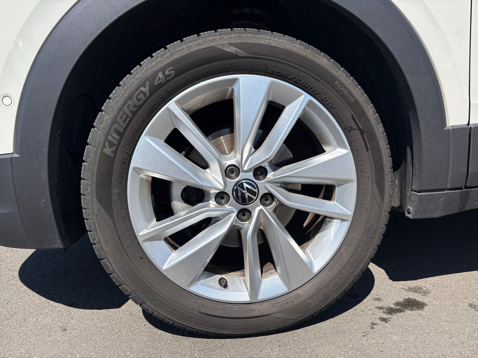 Foto 1 - T-Cross 1.0 TSI DSG AHK Einparkhilfe Navi Sitzheizung, Ascotgrau