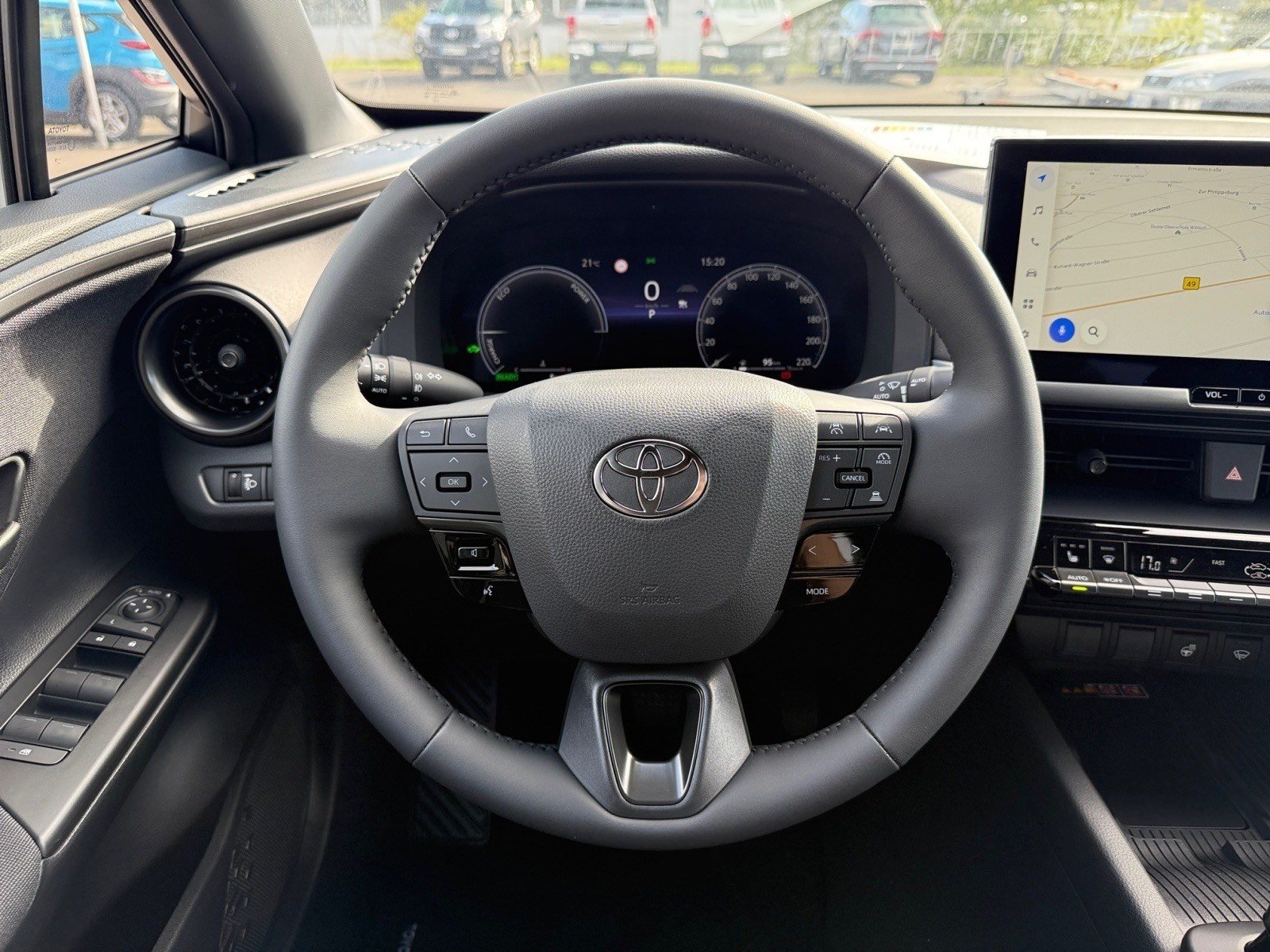 Foto 1 - Toyota C-HR 1,8 Hybrid FWD Teamplayer, Silver Metallic (1L0)/ Black (202)
